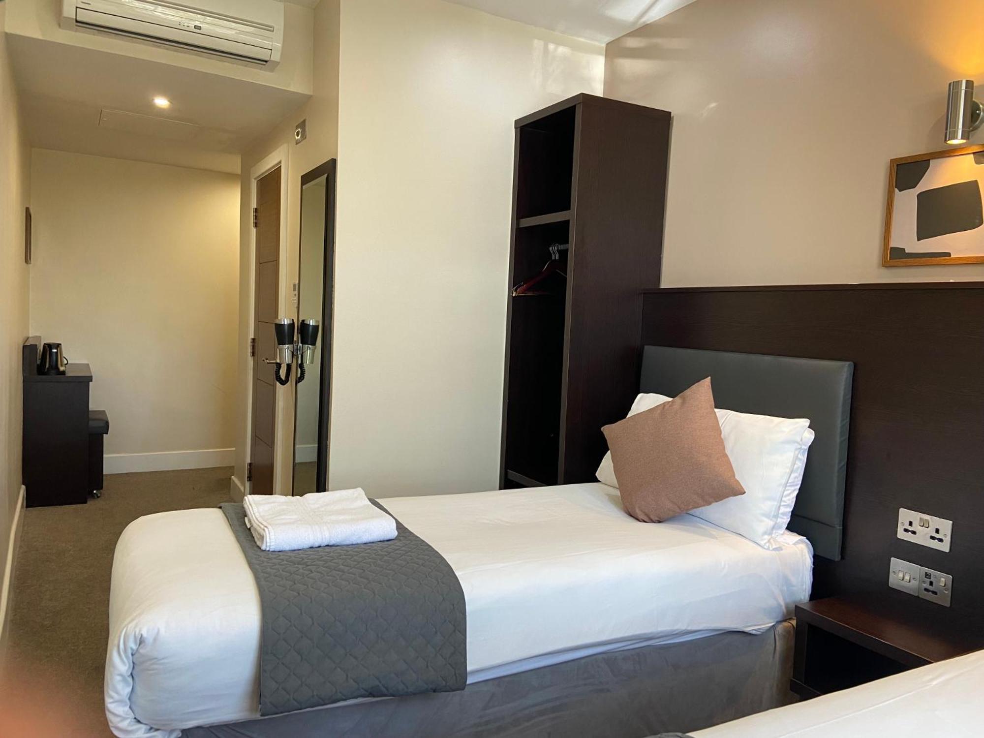 Trebovir Hotel London Exterior photo